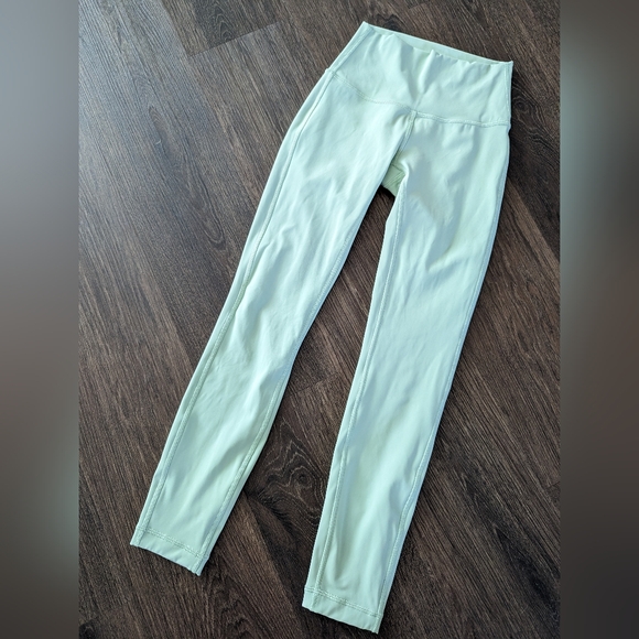 Lululemon Wunder Under High-Rise Tight 25" - Picture 6 of 8